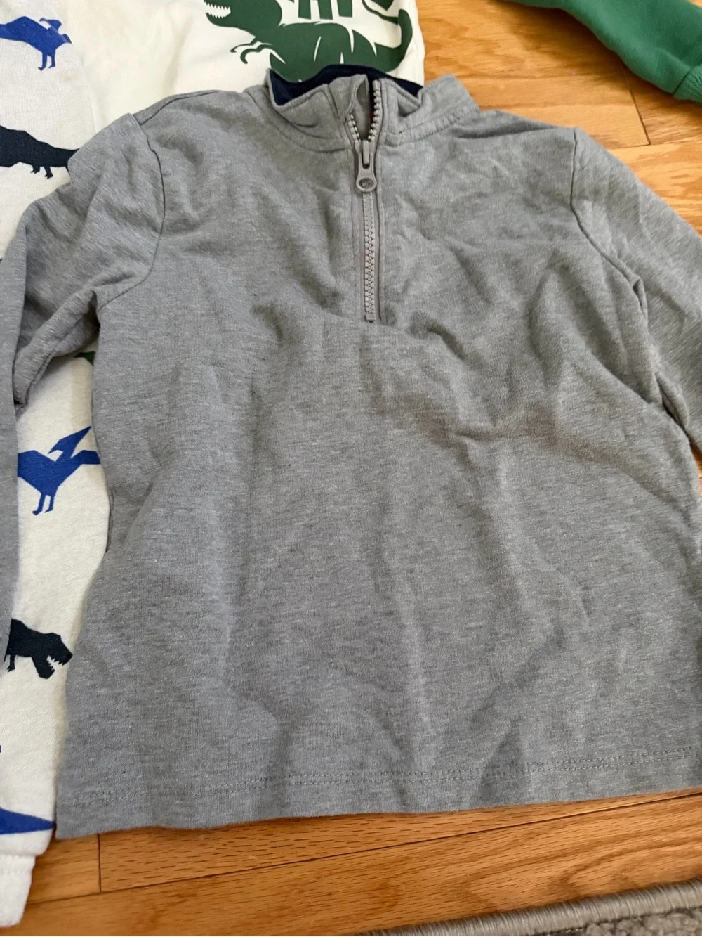 Garanimals Boys  Hoodie and Sweat pant Bundle size 5T